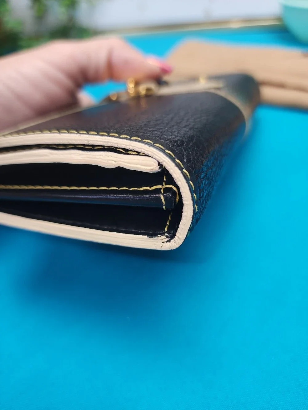 Authentic Louis Vuitton Suhali Le Favori Wallet In Black With Dust Bag